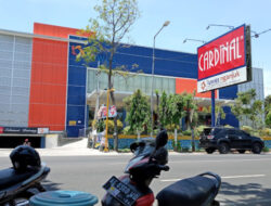 Supermarket Luwes Nganjuk: Tempat Belanja Favorit Warga Nganjuk