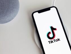 “Terungkap! 7 Viral TikTok yang Bikin Kamu Nggak Bisa Berhenti Nonton – Nomor 5 Pasti Bikin Kamu Terkejut!”