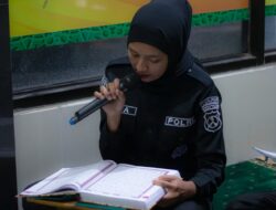 Isi Ramadan dengan Ibadah, Polwan dan ASN Polres Nganjuk Rutin Tadarus di Masjid Al- Ikhlas · ifakta.co