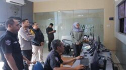 Jelang Musim Mudik Lebaran, Kapolres Nganjuk Cek Fasilitas CCTV Command Center