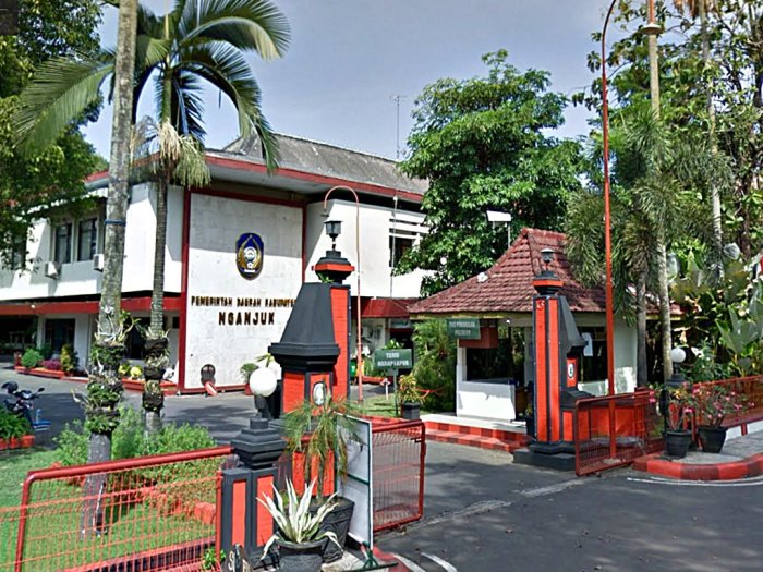 ๎NGANJUK๎ KOTA: SEKILAS KABUPATEN ๎NGANJUK๎ Perusahaan di nganjuk