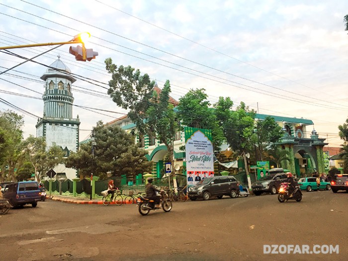 Bersatu di Nganjuk, Ratusan Suporter dan Polisi Gelar Shalat Ghaib ...