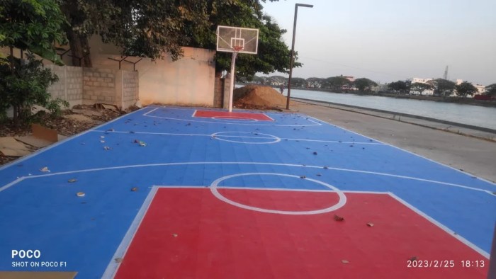 Polyvinyl Chloride (PP) Basketball Court Flooring Pp Tiles, Size: 1x1 ...
