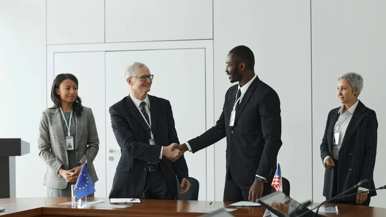 Government Support Business Meeting Partnership