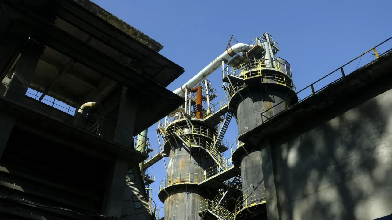 Factory Building Industrial Complex