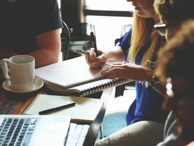 Brainstorming Teamwork - Jurusan Kuliah Paling Dibutuhkan