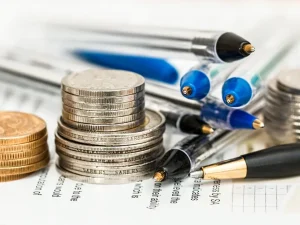 Choosing Insurance Policy Selection