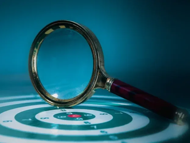 Comparison Choosing Magnifying Glass - Kredit Multiguna