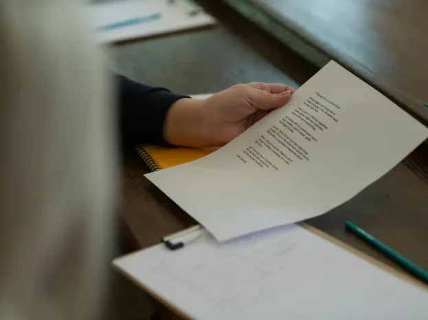 Contract Document Handshake - Kredit Syariah