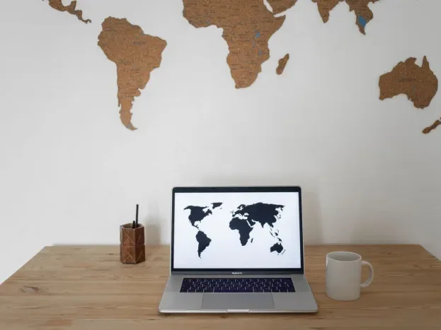 Digital Business Laptop Global Map - Jasa Pembuatan Website
