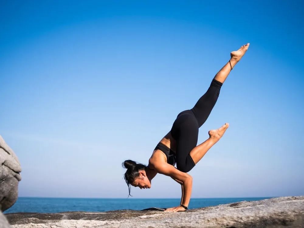Healthy Person Exercise Medical Checkup - Asuransi Kesehatan Murah