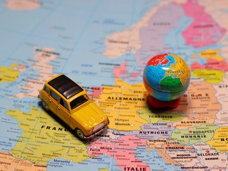 Insurance Myths Travel Facts - Asuransi Perjalanan