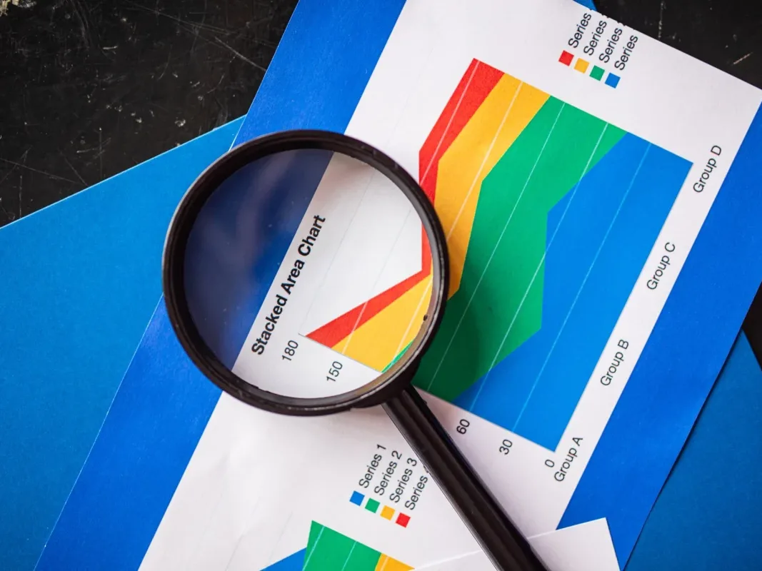 Magnifying Glass Policy Comparison - Daftar Asuransi Terbaik