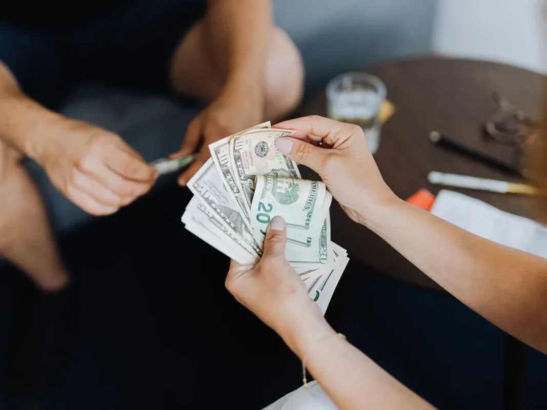 Money Loan Hand Money - Apa Itu Pinjaman