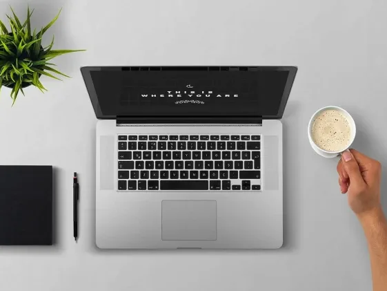 Online Platform Computer Screen - Pelatihan Kerja Online