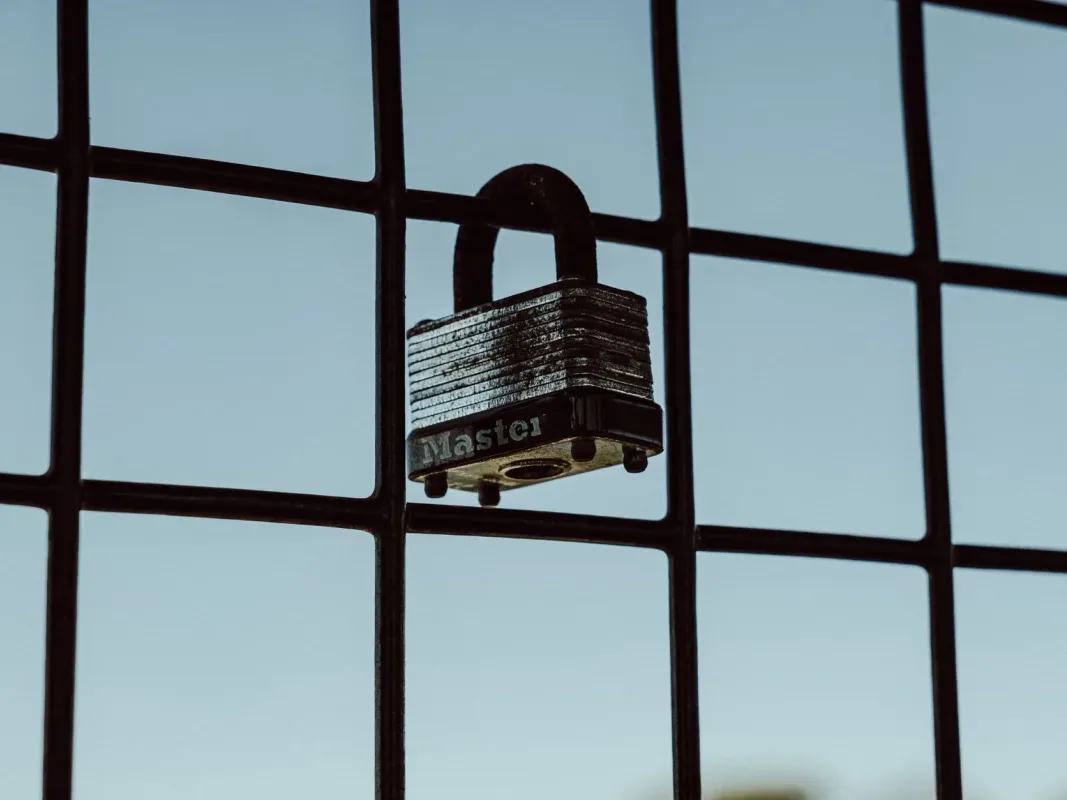 Secure Padlock Trusted Platform Data Security - Pinjaman Online Cepat Cair