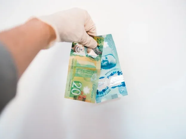Tax Benefits Money Bag - Manfaat Asuransi