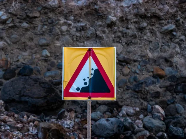 Warning Sign Problem Solving - Hosting Terbaik